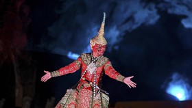FOTO: Melihat Keanggunan Khon, Tari Topeng Klasik Thailand