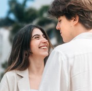 4 Zodiak yang Cocok Jadi Pasangan Pisces, Si Sensitif Tapi Romantis!