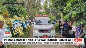 VIDEO: Pemakaman Teknisi Pesawat Kargo Smart Air