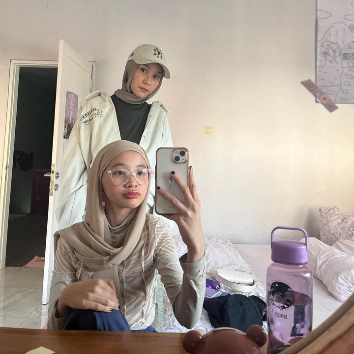 <p>Meski baru berusia 14 tahun, Sybil sudah sangat tertarik dengan dunia fashion. Banyak netizen yang menjadikan gaya Sybil sebagai 'kiblat' dalam dunia berpakaian anak-anak seuisanya. (Foto: Instagram: @kana.sybilla)</p>