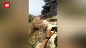 VIDEO: Bus di India Sentuh Kabel Listrik, 5 Orang Tewas Terbakar