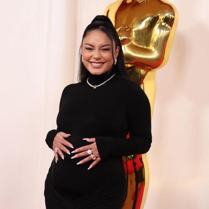 <p>"Kamu terlihat sangat cantik," ungkap seorang netizen dengan emotikon hati. "Calon Ibu yang paling cantik," kata netizen lainnya. (Foto: Instagram: @vanessahudgens)</p>