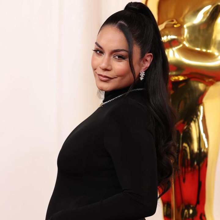 <p>Bunda, kita doakan agar Vanessa Hudgens selalu diberikan kesehatan selama kehamilannya, ya. Semoga bayi yang dikandungnya pun turut dalam keadaan sehat. (Foto: Instagram: @vanessahudgens)</p>