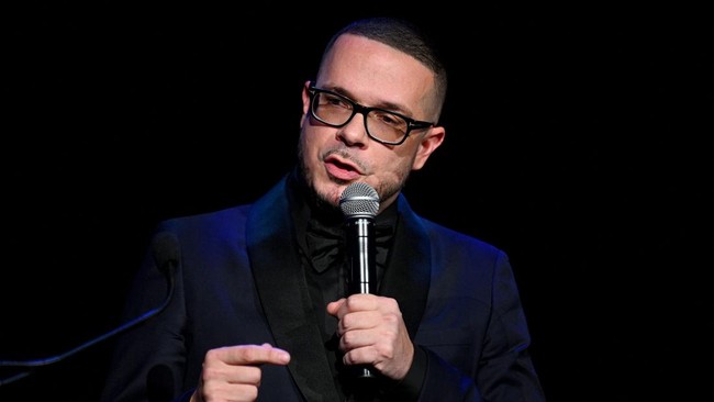 Aktivis HAM Amerika Serikat, Shaun King, mengaku ikut terenyuh dengan penderitaan warga Jalur Gaza Palestina akibat agresi Israel sejak enam bulan lalu.