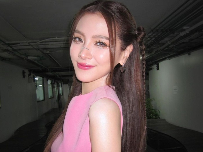 Baifern, lahir dengan nama asli Pimchanok Luevisadpaibul pada 30 September 1992./ foto: instagram.com/baifernbah