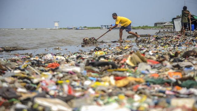 Sejumlah pelaku usaha menyampaikan dukungannya kepada pemerintah Indonesia untuk terlibat aktif dalam Perjanjian Plastik Global PBB.