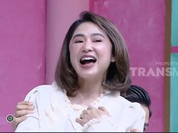 Ditawari Endorse Rp 1 M untuk Operasi Hidung, Dewi Perssik Menolak