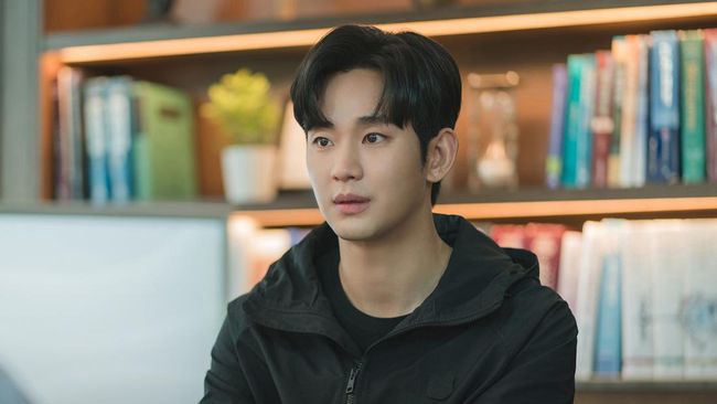 Sumber sebut bayaran Kim Soo-hyun di Queen of Tears malah lebih rendah daripada gaji bintangi One Ordinary Day pada 2021.