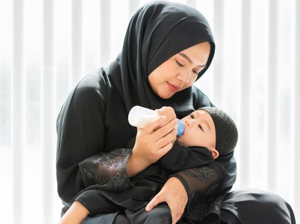 Apakah Jika Ibu Menyusui Sudah Membayar Fidyah Tetap Harus Mengganti Puasa?