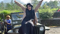 Lirik Lagu Alamate Anak Sholeh - Ning Umi Laila