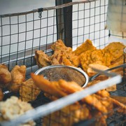 5 Jenis Makanan yang Sebaiknya 'Dijauhi' Saat Puasa