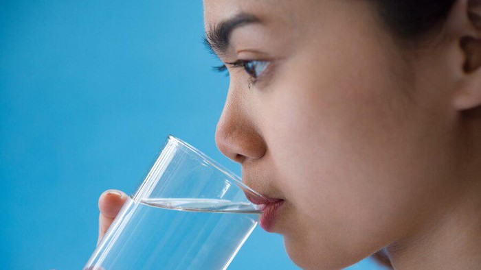 Benarkah Minum Oralit Bisa Mencegah Haus saat Berpuasa? Ini Kata Dokter