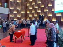 Didampingi Menkeu-Menaker, Basuki Lantik Komisioner dan Deputi BP Tapera