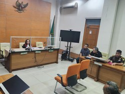 Sidang Praperadilan MAKI soal Penahanan Firli Ditunda