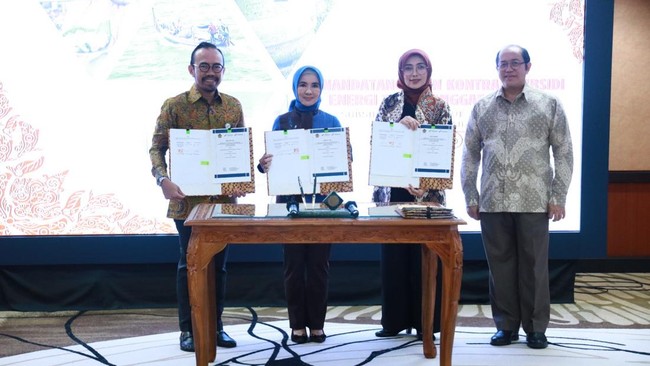 PT Pertamina Patra Niaga sebagai Subholding Commercial & Trading, Pertamina memastikan distribusi energi bersubsidi dapat menjangkau masyarakat kurang mampu.