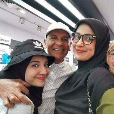 Shireen Sebut Mark Sungkar Kini Lebih Suka Dipanggil Petani Ketimbang Artis