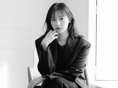 Kumpulan Prompt AI Foto Studio untuk Personal, Keluarga, dan Prewed