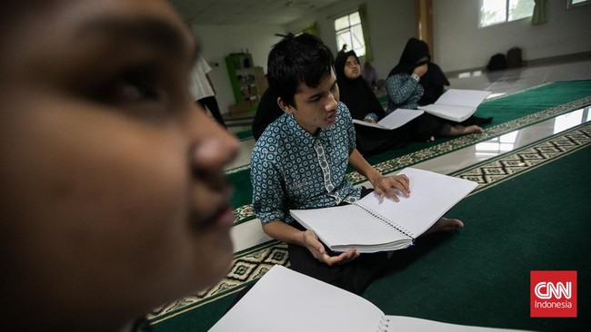 FOTO: Lantunan Merdu Lafaz Alquran dari Pesantren Tunanetra