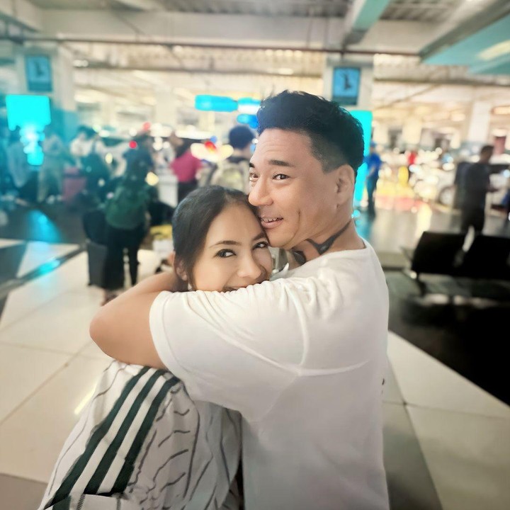 <p>Rini Yulianti menikah dengan seorang pria Korea Selatan bernama Michael Andrew Ha. Pasangan ini sudah menikah sejak 8 Juni 2014. (Foto: Instagram@riniyulianti)</p>