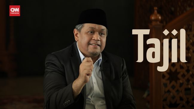 Apa zakat fitrah yang terbaik, dengan uang atau makanan pokok? Simak penjelasan Ketua MUI Jakarta KH Muhammad Faiz Syukron Makmun berikut