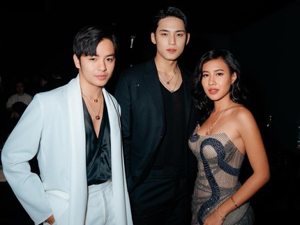 5 Potret Shenina Cinnamon & Angga Yunanda Hadiri Acara di Korea, Foto Bareng Mingyu SEVENTEEN