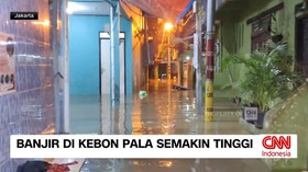 VIDEO: Banjir Di Kebon Pala Semakin Tinggi