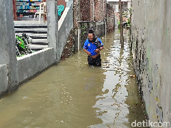 Update Titik Banjir di Semarang Hari Ini, Trimulyo Masih Terendam 1,5 Meter