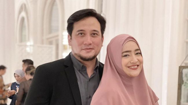 Cindy Fatikasari dan Tengku Firmansyah akan pindah ke Kanada mulai 16 April 2024.