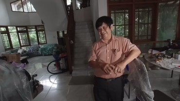 Ini Pekerjaan Pak Usman Miliarder yang Kini Hidup Sendiri di Rumah Terbengkalai