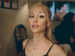 Lirik Lagu Hampstead - Ariana Grande