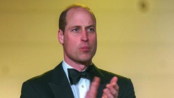 Kemunculan Perdana Pangeran William Usai Kate Middleton Umumkan Kanker