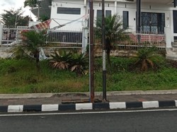 Warga Malang Ngaku Jatuh dari Motor dan Luka Gegara Terjerat Kabel Jalan