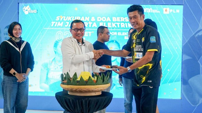 Direktur Utama PLN Darmawan Prasodjo menyatakan tim putri Jakarta Elektrik PLN siap menyambut Proliga 2024 dengan percaya diri.