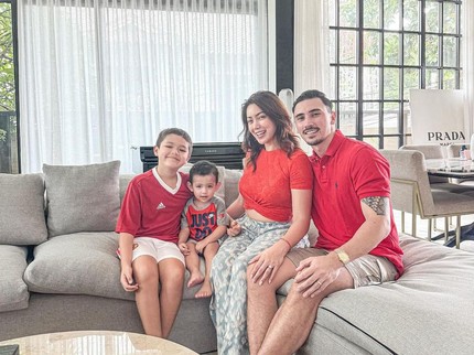 Vincent Verhaag Puji El Barck saat Urus Jessica Iskandar Sakit, Dibikinin Sarapan Bun