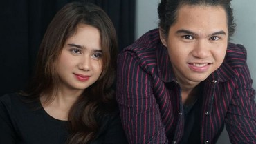 img-title Maia Estianty Ungkap Dul Jaelani Ingin Menikah Sederhana