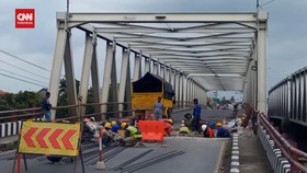 VIDEO: Jembatan Comal di Pemalang Rusak, Arus Lalu Lintas Dialihkan