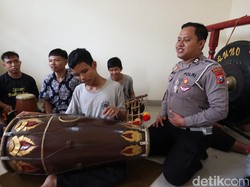 Briptu Luhur, Polantas yang Sabar Ajari Disabilitas Main Gamelan