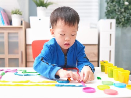 Alasan Bermain Sendiri Justru Bagus dan Penting untuk Anak