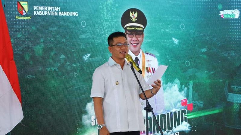 Pemerintah Kabupaten (Pemkab) Bandung kembali meraih penghargaan tingkat nasional