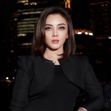 Reaksi Dhena Devanka usai Paman Ijonk Ancam Spill Bukti Ketemu Germo Malaysia