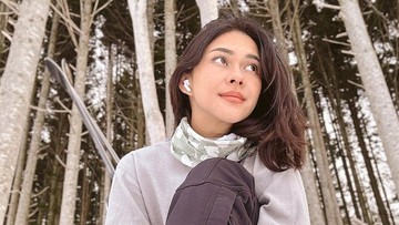 1. Nana Mirdad - Bisnis kosmetik