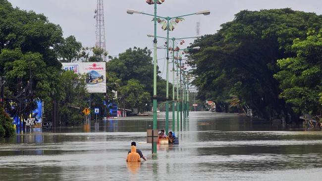 Tingkat pengungsi akibat banjir di Demak menurun signifikan menjadi 5.952 seiring dengan surutnya genangan air.