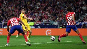 Hasil Liga Spanyol: Barcelona Bantai Atletico, Xavi Diusir Wasit