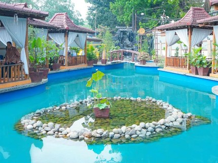 15 Tempat Bukber di Depok yang Kids Friendly Lengkap dengan Alamat & Estimasi Harganya