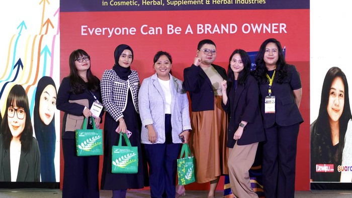 The Rising 2024: Memajukan Bisnis Kecantikan dengan Analisis Data, Tren, dan Strategi