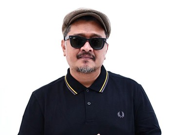 Ade Paloh Vokalis Band Sore Meninggal Dunia