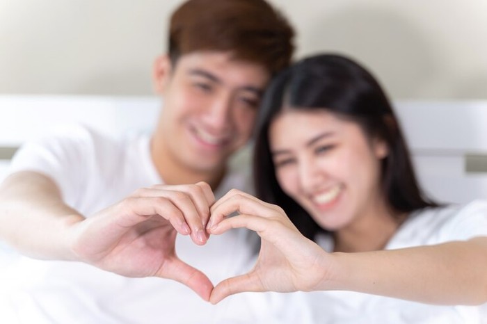 Alasan Ilmiah Pasangan Akan Semakin Mirip Satu Sama Lain