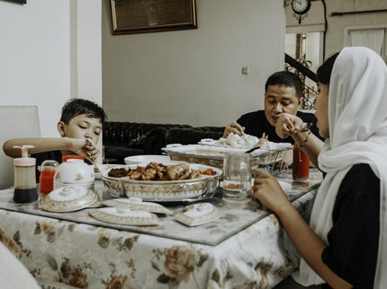 9 Makanan yang Harus Dihindari Anak saat Sahur, Sepele tapi Bisa Membahayakan Tubuh