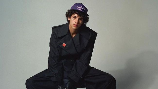 Lirik Lagu 3 Nights - Dominic Fike