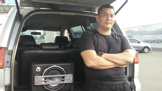 Donny Kesuma telah dimakamkan di TPU Tanah Kusir Jakarta, Rabu (20/3) siang. Pemakaman itu diiringi isak tangis keluarga dan kerabat. 